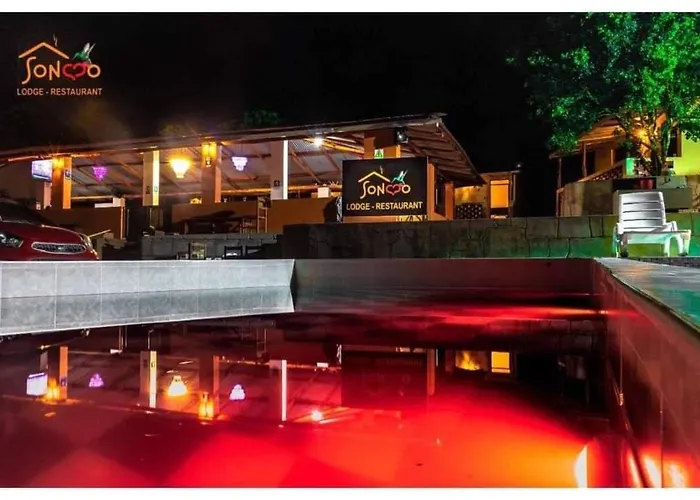 Soncco Lodge-restaurant Lodge *